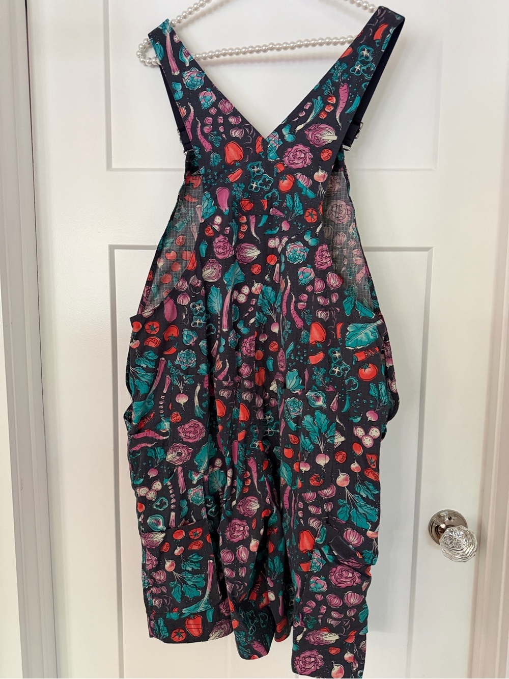Duluth Trading Co Black Short Overalls 🩳 with Teal, Red & Pink Vegetable Print - Picture 5 of 7